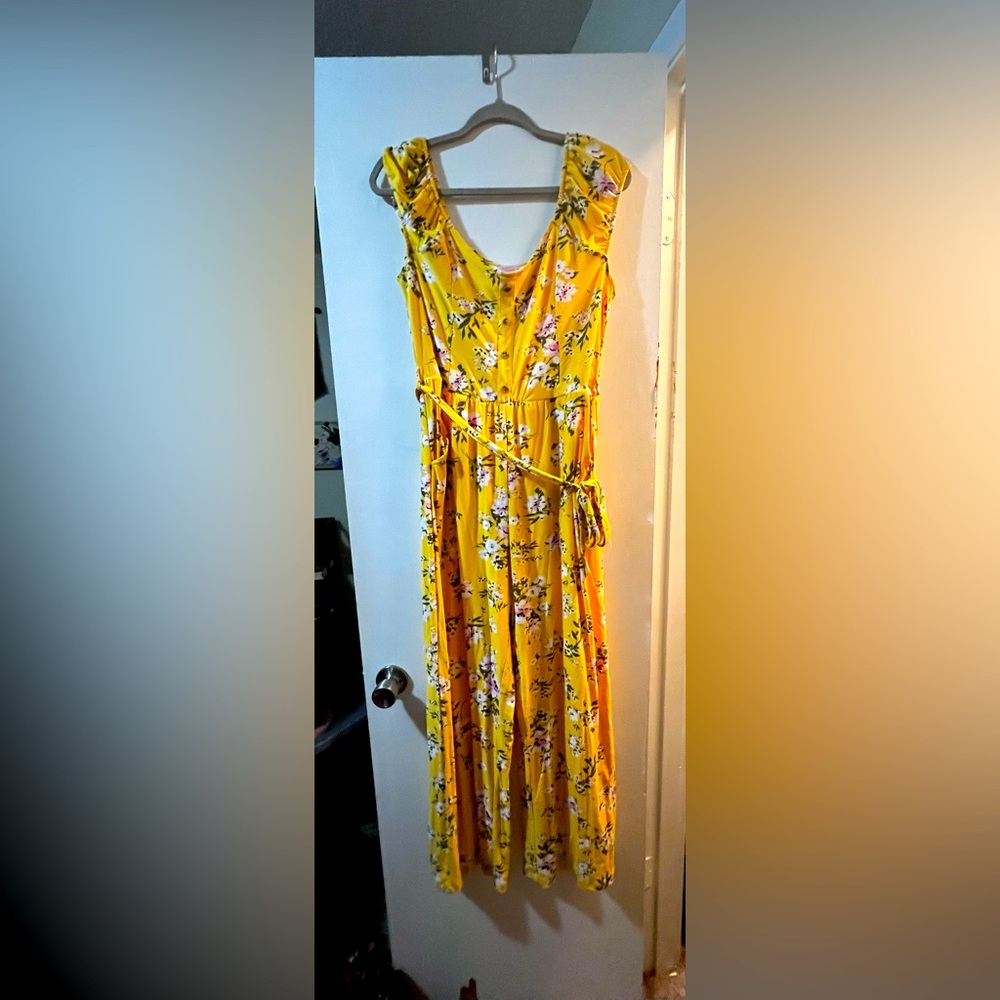Yellow jumper